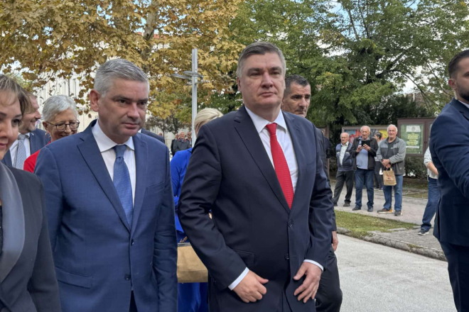 Predsjednik Zoran Milanović uputio građanima božićnu čestitku