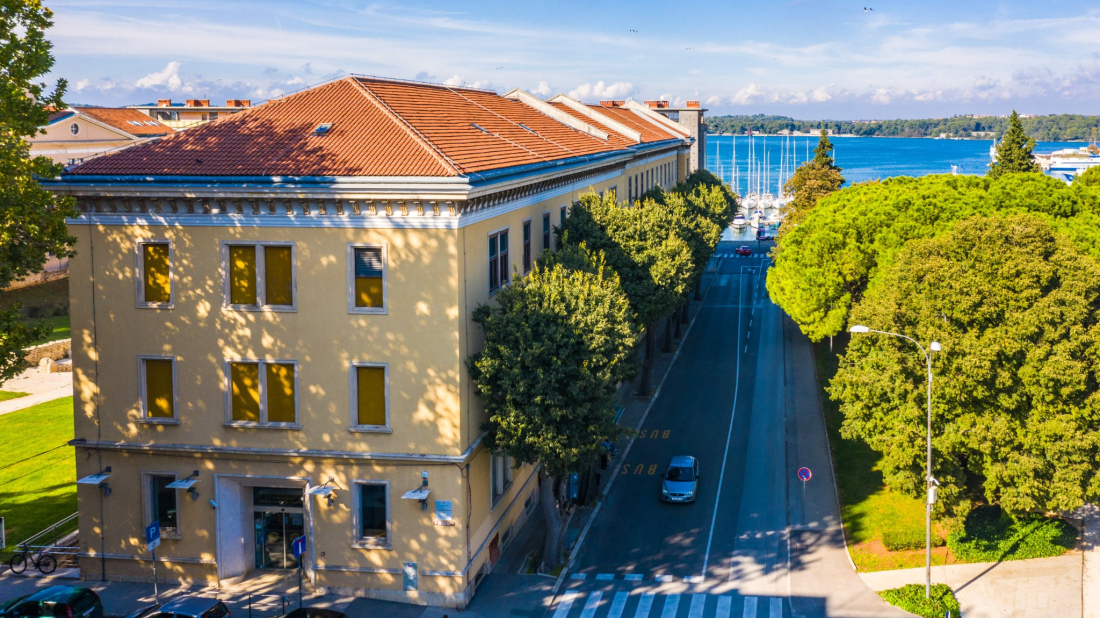 Gradska knjižnica i čitaonica Pula ovog utorka radit će do 12 sati!