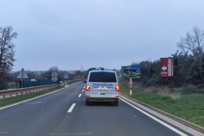 U Rovinju policija ulovila pijanog vozača koji je počinio i druge prekršaje!
