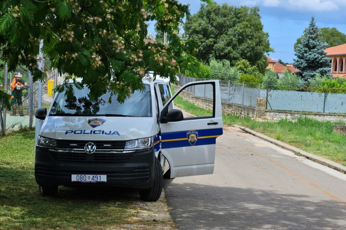 Pijan za volanom i bez vozačke izazvao prometnu nesreću u Poreču