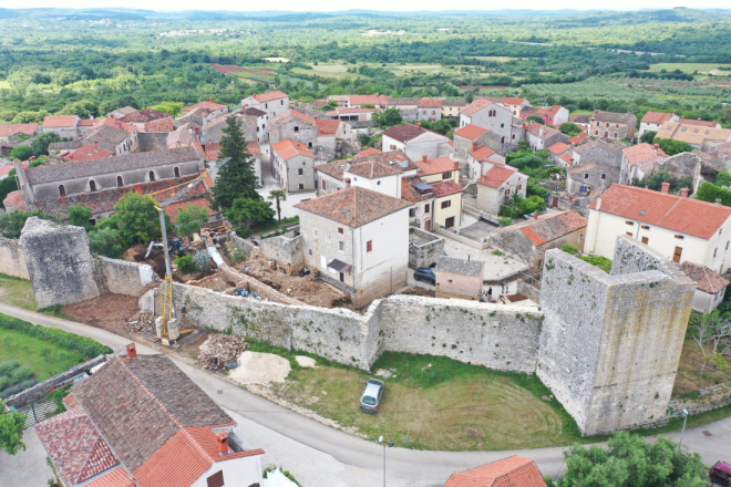 Sveti Lovreč kreće u izradu Strategije zelene urbane obnove: Izdvojite 10 minuta i ispunite anketu!