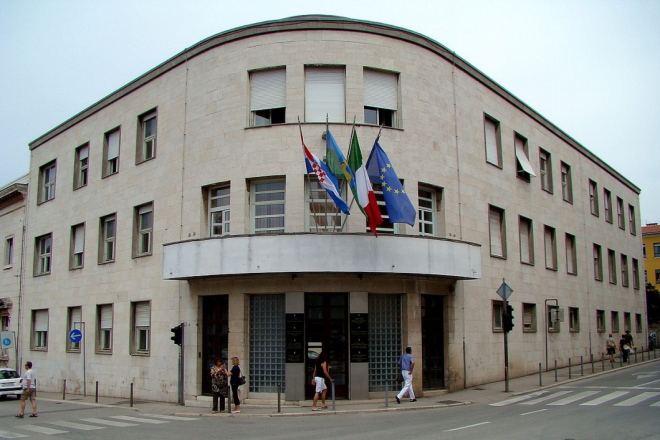 Istarska županija uložiti će 106 milijuna eura za "zelenu" transformaciju javnih zgrada u Istri