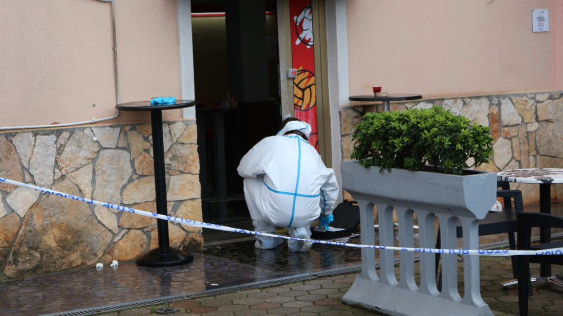 Razbojništvo u centru Pule: Uz prijetnju pištoljem opljačkana kladionica