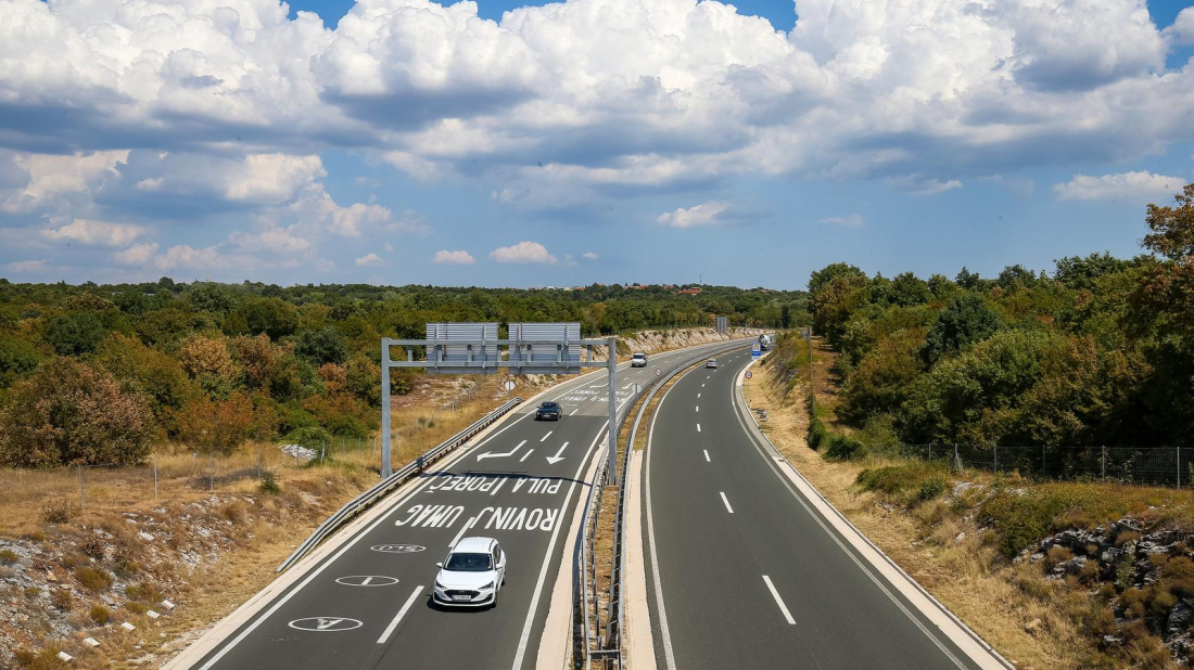 Divljanje na ipsilonu: Vozio 169 km/h, pijan i bez vozačke pa završio u zatvoru
