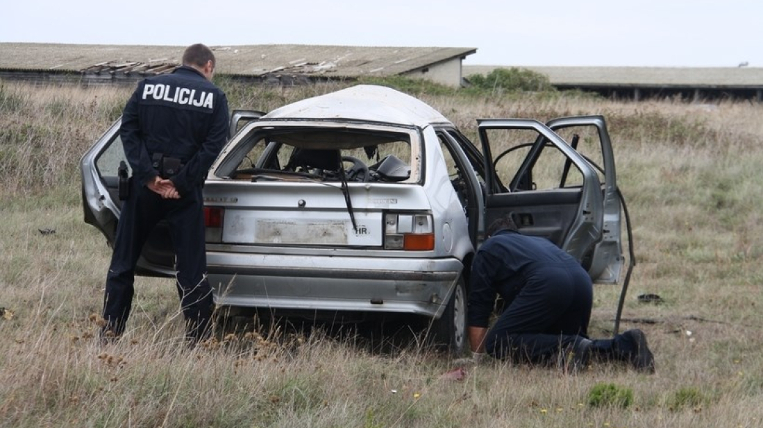 U Poreču izgorio automobil! Poznat je i uzrok, policija traga za počiniteljem