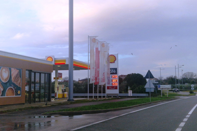 Vozače jutros na benzinskim postajama dočekalo skuplje gorivo