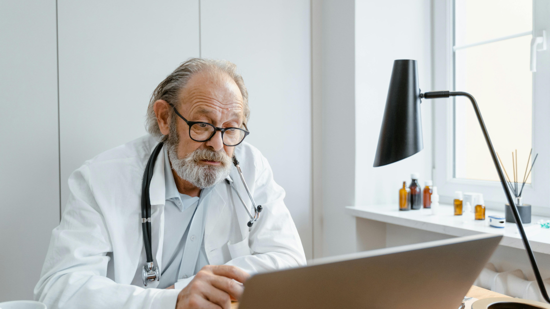 Obiteljski liječnici odbijaju Fuchsov plan: kraj roditeljskih ispričnica?