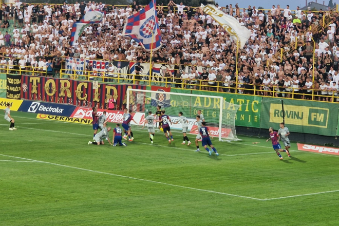 Nogometaši Istre 1961 na rasprodanoj Drosini dočekuju vodeći Hajduk