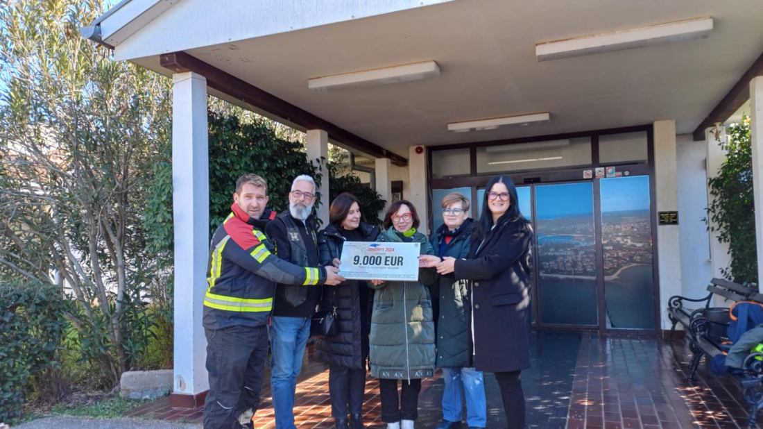 Organizatori manifestacije Goodbye 2024 predali vrijednu donaciju Domu za starije osobe Novigrad