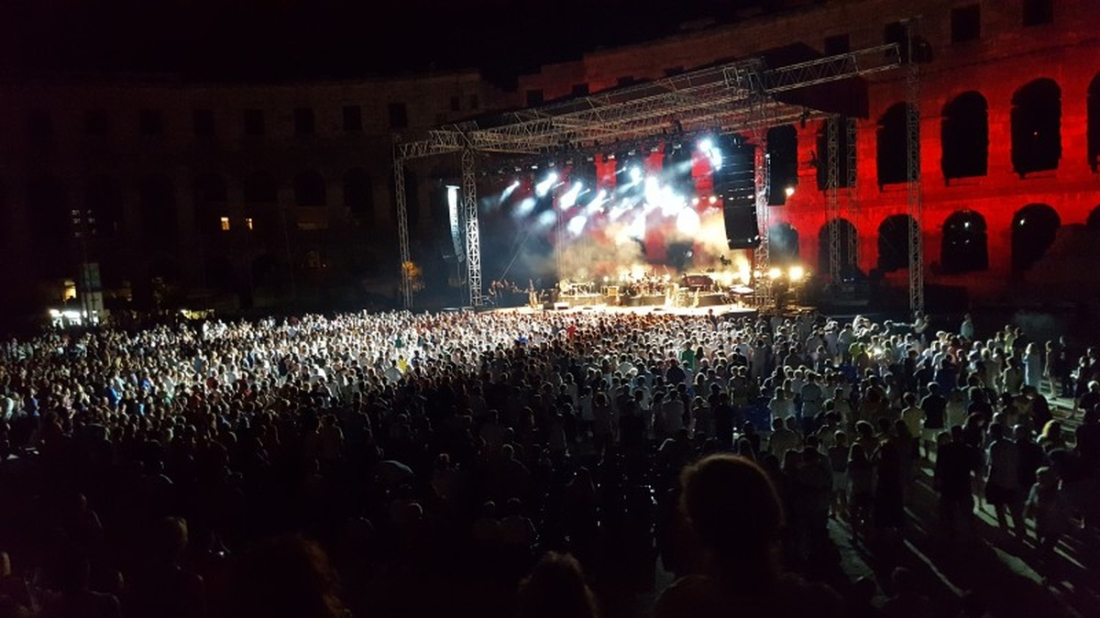 U pulskoj Areni će nastupiti glazbena legenda: Sir Tom Jones