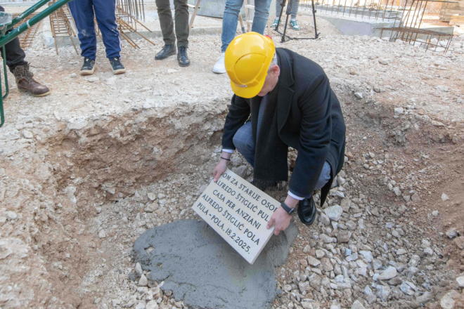 Polaganjem kamena temeljca označen početak radova dogradnje Doma Alfredo Štiglić u Puli