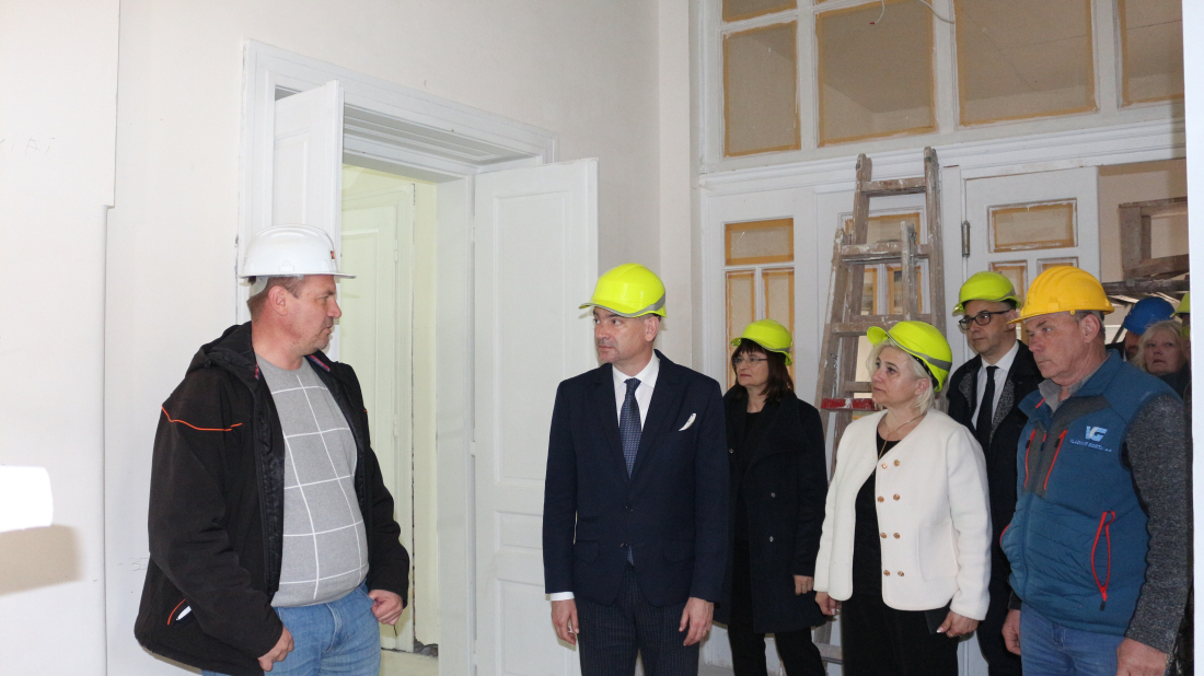 Rovinjska bolnica pred novim investicijskim ciklusom: Obnavljat će se glavna zgrada, Palestra i terase