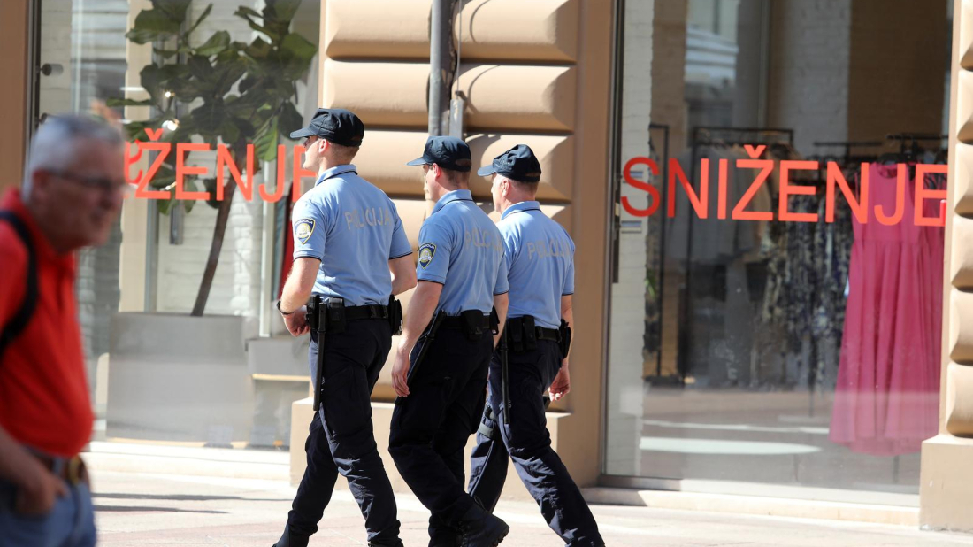 ULOVLJENA NA DJELU U trgovini u Puli pokušala ukrasti odjeću vrijednu nekoliko stotina eura