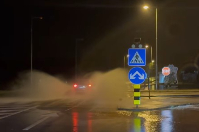 Istru zadesio još jedan kišni val: nabujale rijeke, poplavile ceste, porastao vodostaj Mirne