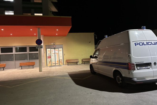 U sudaru na kružnom toku u Umagu teško ozlijeđen motociklist