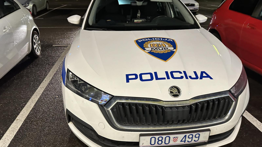 Muškarac u Tinjanu pokušao provaliti u ljekarnu, omeli ga susjedi!