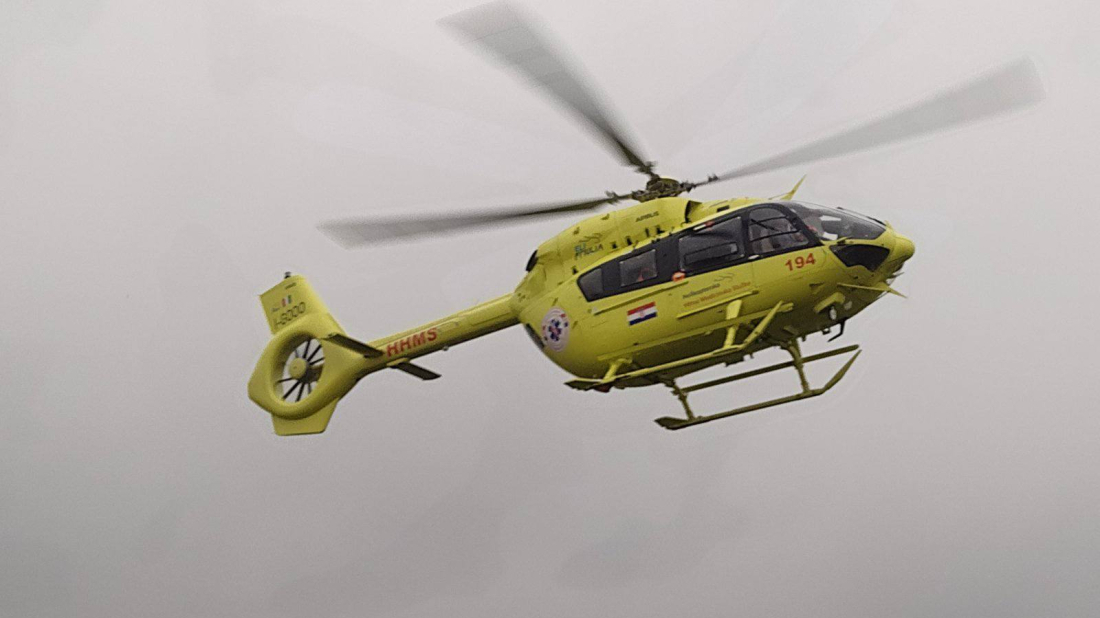 ŽIVOTNO UGROŽEN: Kod Potpićna motociklist završio u kanalu