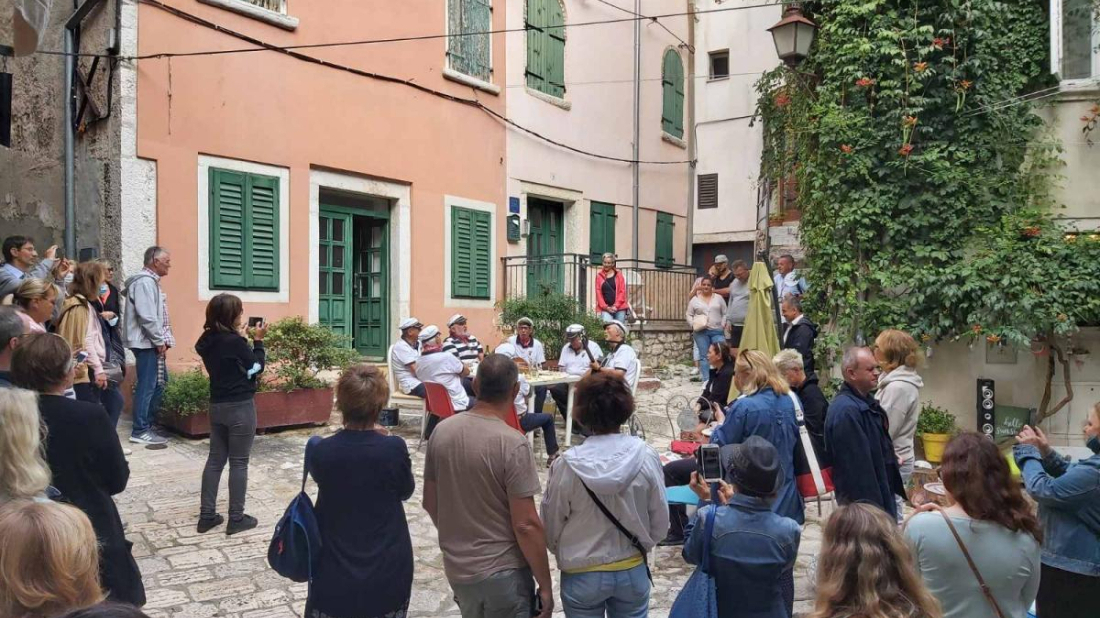 Besplatna vođena tura kroz Rovinj: Otkrijte povijest, glazbu i okuse starogradske jezgre