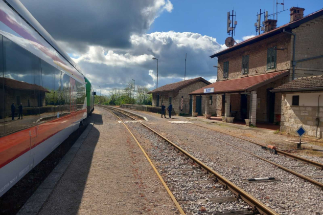 INICIJATIVA URODILA PLODOM! Od iduće godine besplatan vlak na liniji Pula–Zagreb–Pula