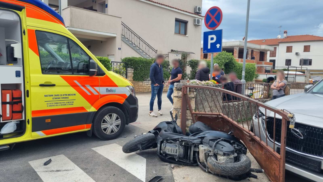 U Rovinju došlo do sudara vozila i motocikla, očevid u tijeku