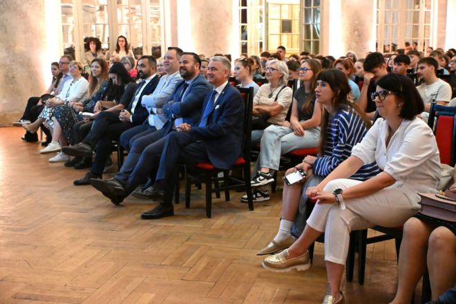 Župan Miletić na obilježavanju Dana Medicinske škole u Puli: 'Poziv je to koji traži znanje i spremnost!'
