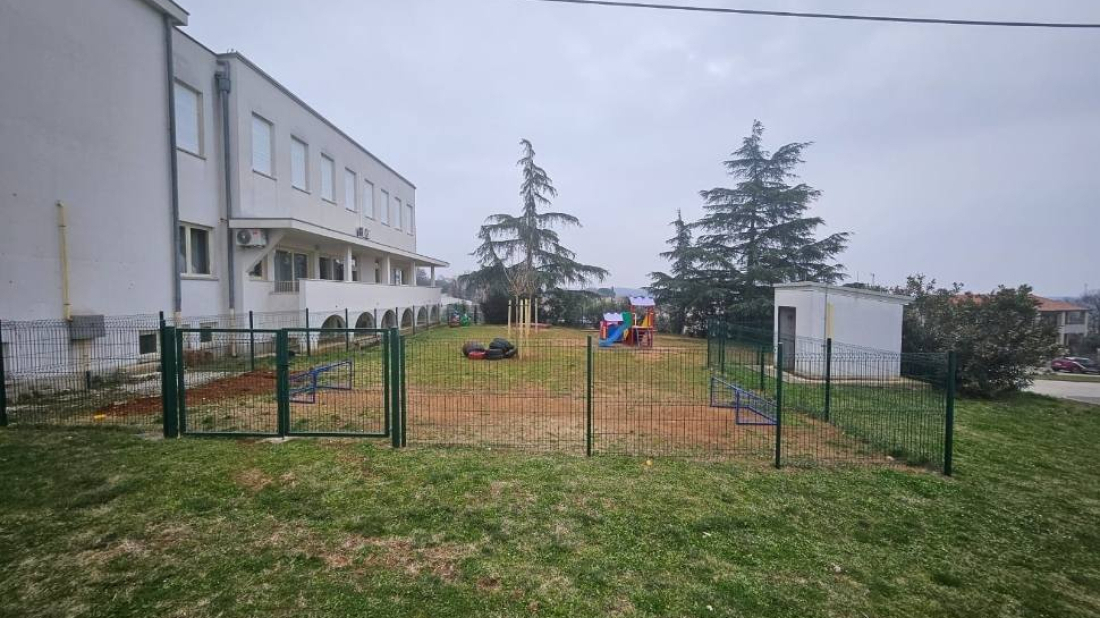 Općina Kaštelir-Labinci od Ministarstva dobila bespovratna sredstva za uređenje dječjeg igrališta