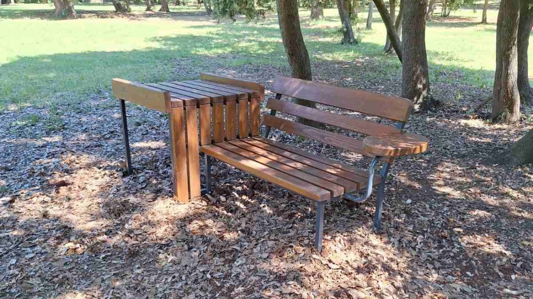 Mjesto za predah i bliskost: U Rovinju postavljene prve klupe za dojilje