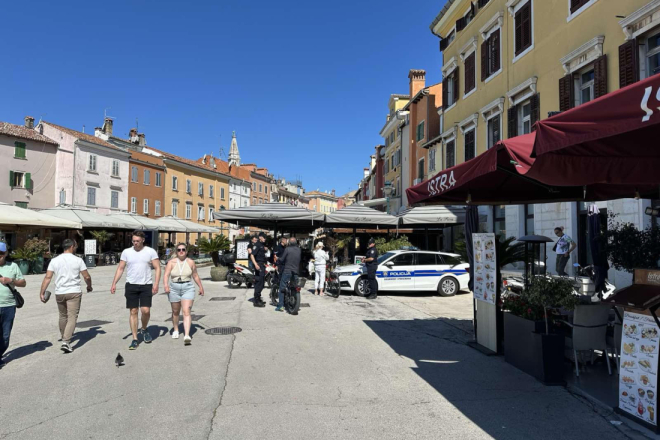 U Rovinju uhićen 35-godišnji Slovenac: Prijetio četvorici muškaraca zbog novca koji ne duguju