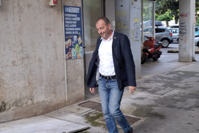 U sjedištu IDS-a počeo ključni sastanak: Raspravlja se o izbornom porazu i mogućoj podršci Miletiću