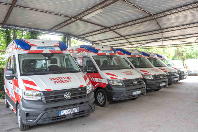 Županija nabavila još pet suvremenih vozila za sanitetski prijevoz ispostavama u Puli, Poreču, Pazinu i Buzetu