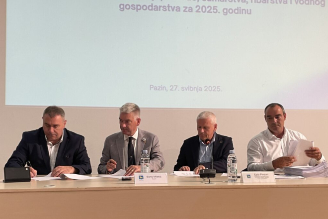 Potpisani ugovori s Istarskom županijom o sufinanciranju kanfanarskih projekata i manifestacija