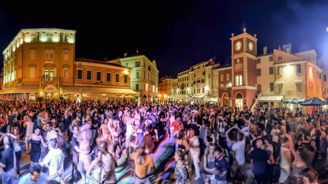 GRANDE FIESTA PONOVNO NA TRGU MARŠALA TITA! Sve je spremno za 21. Croatian Summer Salsa Festival u Rovinju
