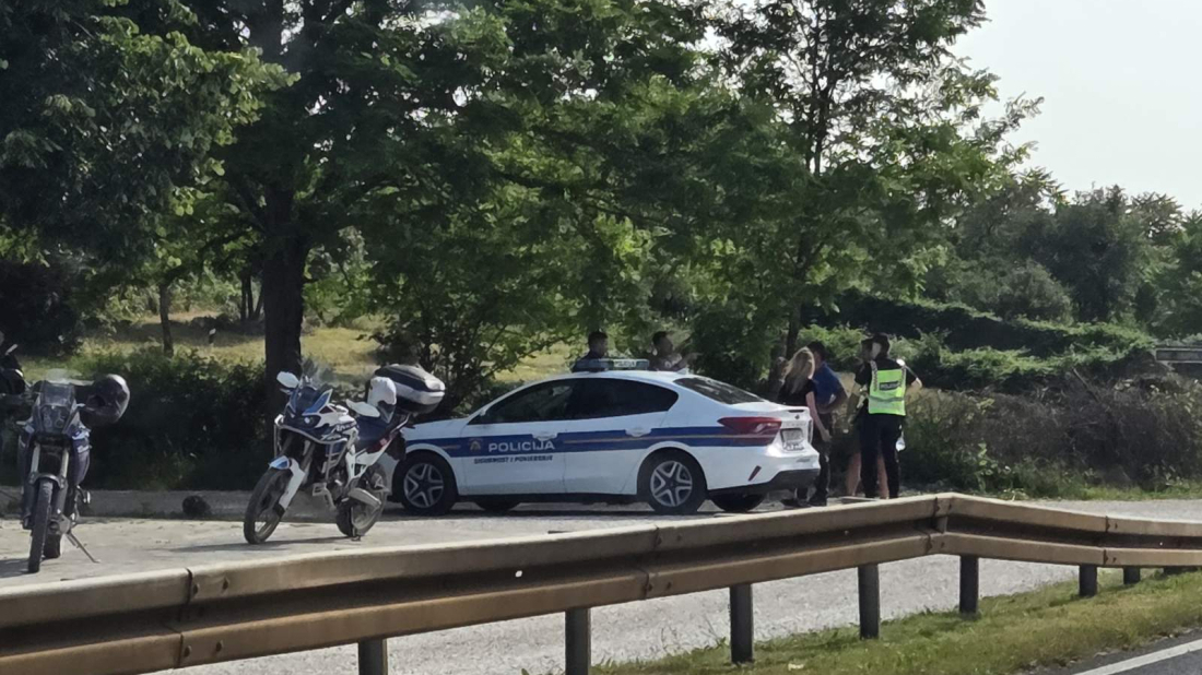 Pula: Teška prometna nesreća u Mutilskoj ulici - stradao interventni policajac!