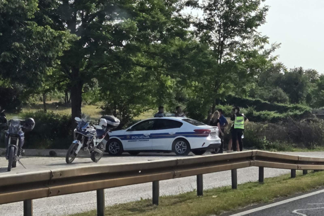 Pula: Teška prometna nesreća u Mutilskoj ulici - stradao interventni policajac!