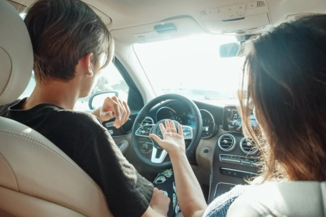OPREZ! Prvi toplinski udar ljeta stigao u Hrvatsku: Ne ostavljajte ove predmete u automobilu!