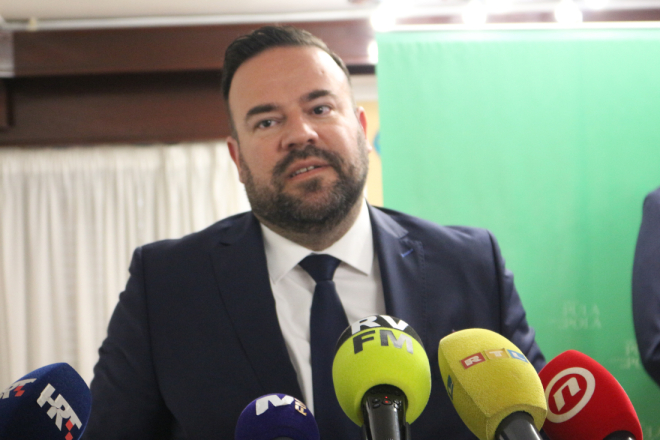 Zoričić dao otkaz u pulskoj Gimnaziji: 'U ovom razdoblju posvetit ću se sebi i obitelji'