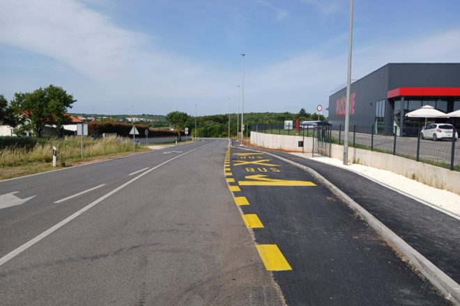 Završeni radovi na izgradnji nogostupa i autobusnog stajališta Pomer – Plodine