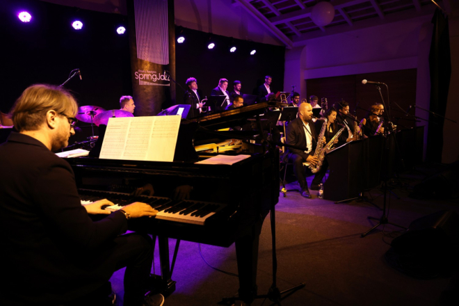 Publika oduševljena prvom večeri 16. Rovinj Spring Jazz Festivala, večeras nastupaju jazz vokalisti