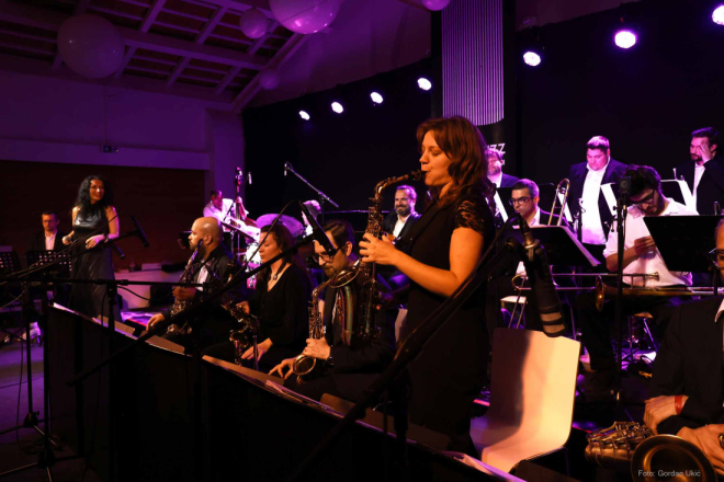 (Foto) Sinoćnjim koncertom JazzIstra Orchestra i gostiju završen 16. Rovinj Spring Jazz