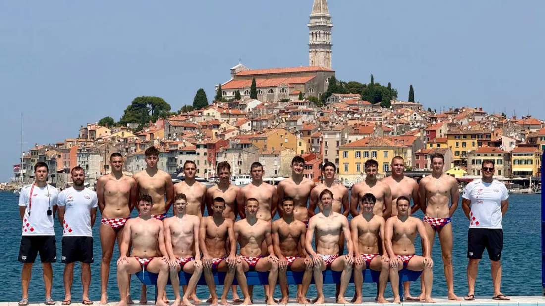 Muška vaterpolo reprezentacija do 16 godina na pripremama u Rovinju i Puli