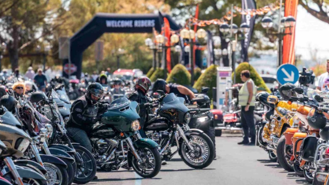 SPEKTAKL U ISTRI! Sto tisuća posjetitelja, motociklisti i Harley-Davidsoni u defileu kroz Pulu i Medulin