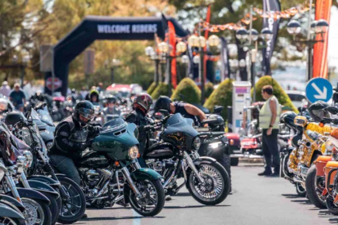 SPEKTAKL U ISTRI! Sto tisuća posjetitelja, motociklisti i Harley-Davidsoni u defileu kroz Pulu i Medulin