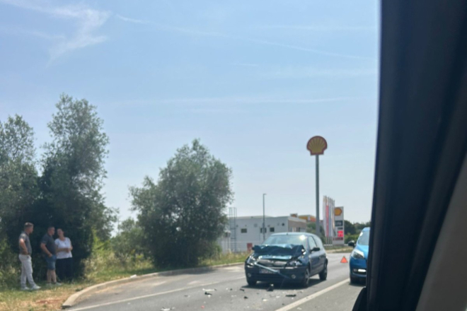 Prometna nesreća na ulazu u Rovinj, stvara se velika kolona