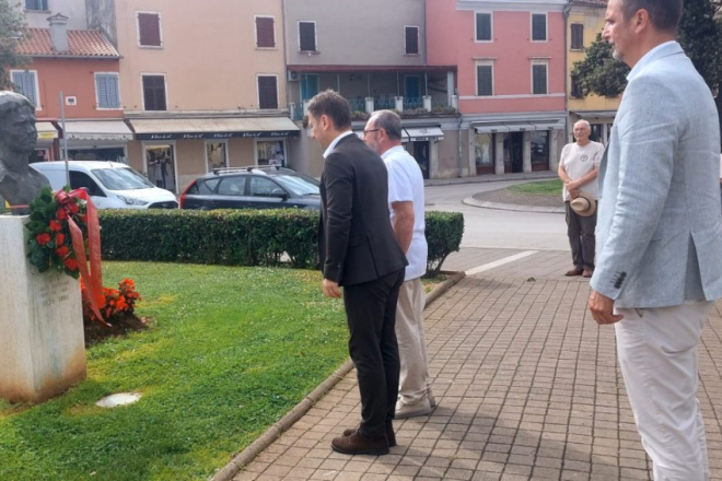 Na Valdibori položen vijenac u čast rovinjskog heroja i antifašista Mattea Benussija Cia
