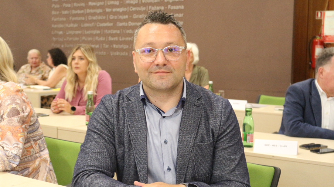 Nakon Helene Lozić Doklestić, ostavku podnio i Zoran Karlić: Radna skupina za Holcim ostaje bez još jednog člana!