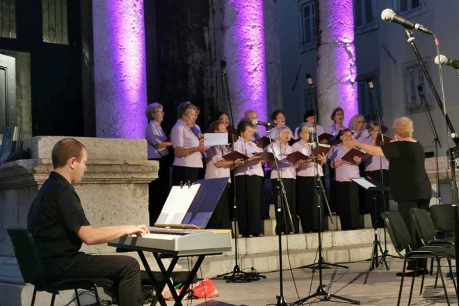 'GLAZBA I GRAD' Ovog ljeta očekuju vas tradicionalna glazba i ples u srcu Pule