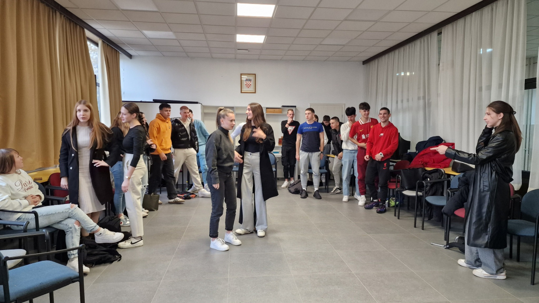 Prevencija nasilja u partnerskim odnosima: Program koji mijenja živote mladih u Istri