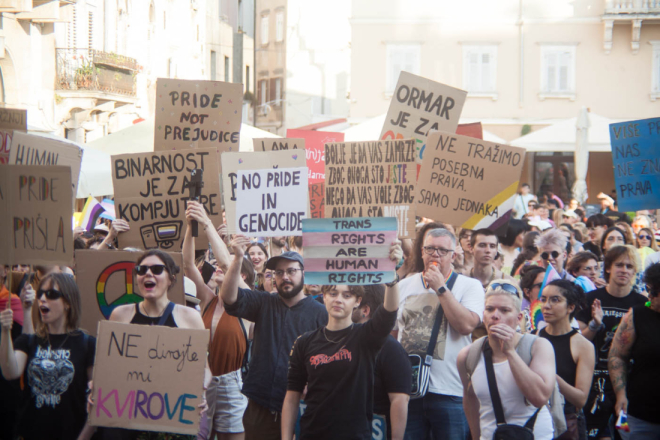 Održan drugi Pula Pride s porukom 'Hodamo i za migrante, siromašne, slobodnu Palestinu...'