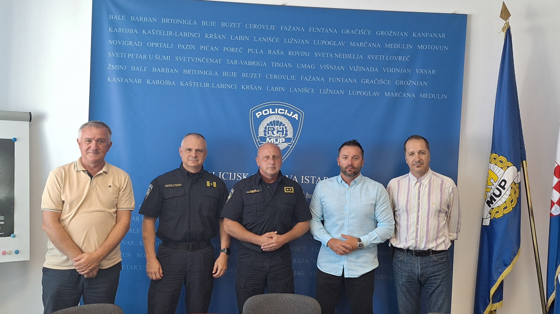 Rješavanje problema radnih dozvola tema sastanka PU istarske i ugostitelja