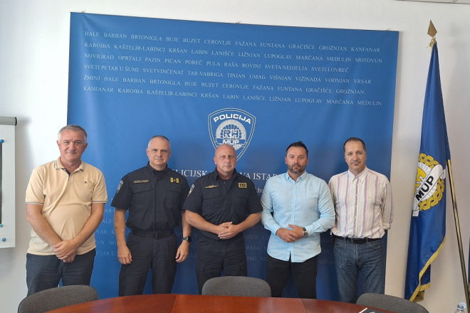 Rješavanje problema radnih dozvola tema sastanka PU istarske i ugostitelja